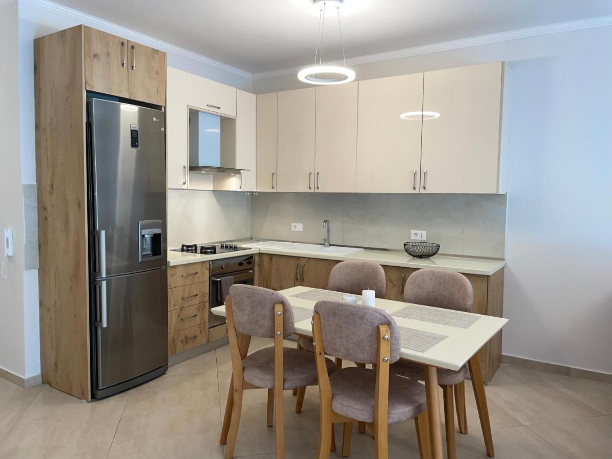 Peak Apartment Modern Durres City Centre #2 Eksteriør billede
