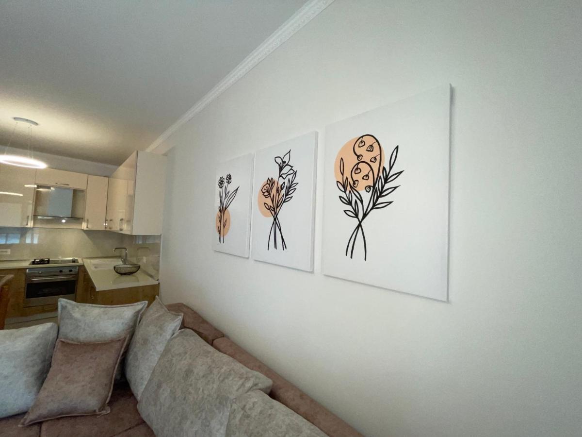 Peak Apartment Modern Durres City Centre #2 Eksteriør billede