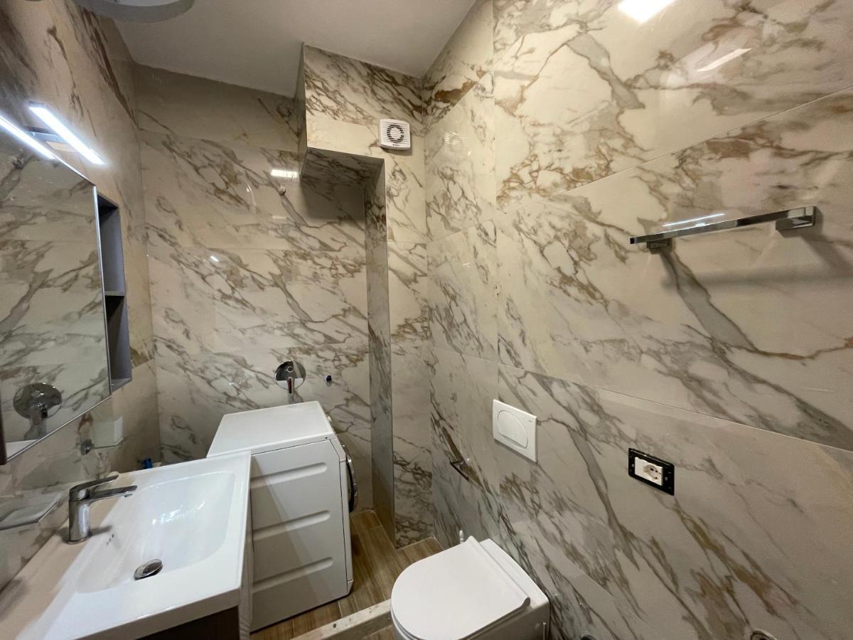 Peak Apartment Modern Durres City Centre #2 Eksteriør billede