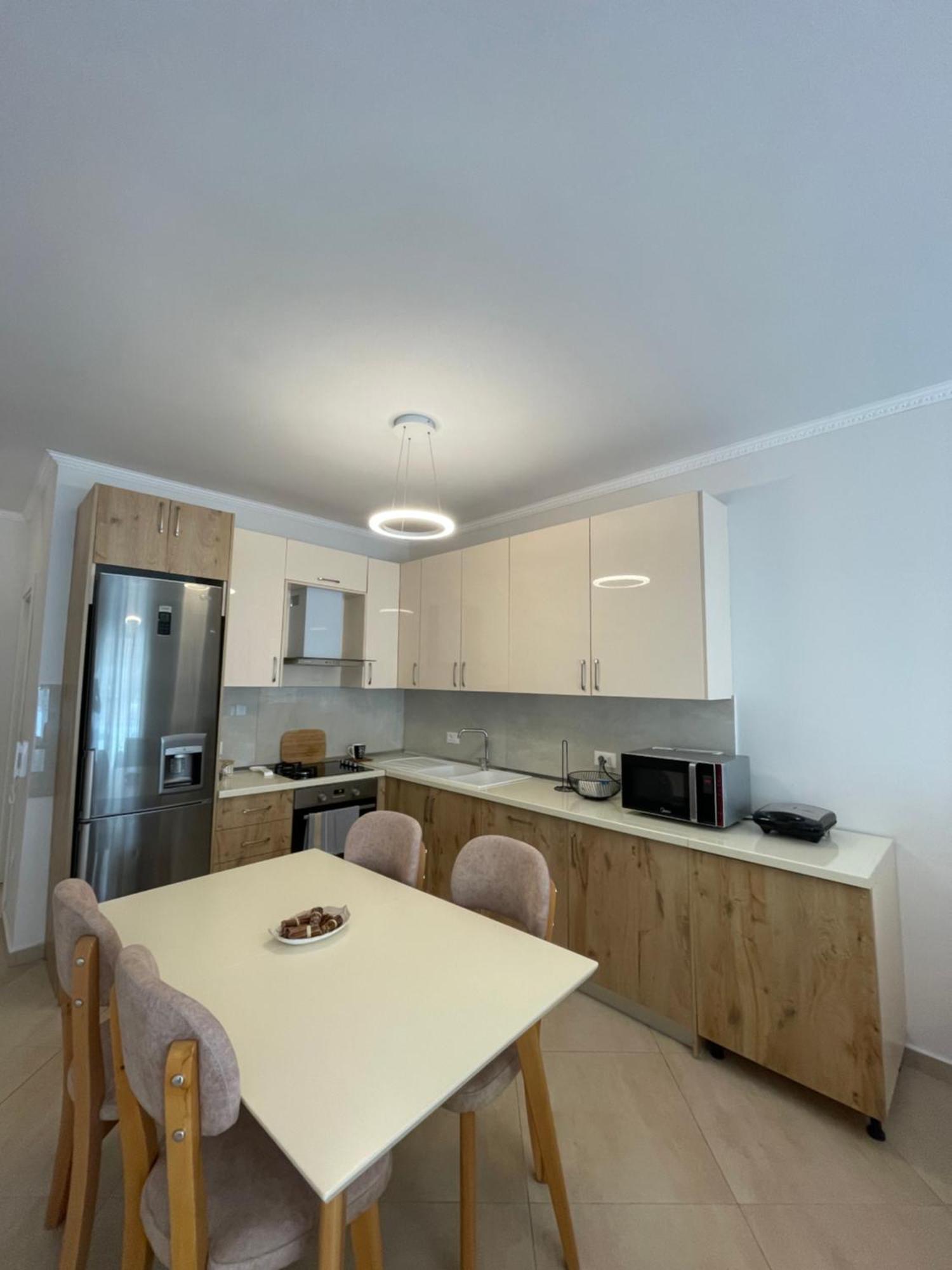 Peak Apartment Modern Durres City Centre #2 Eksteriør billede