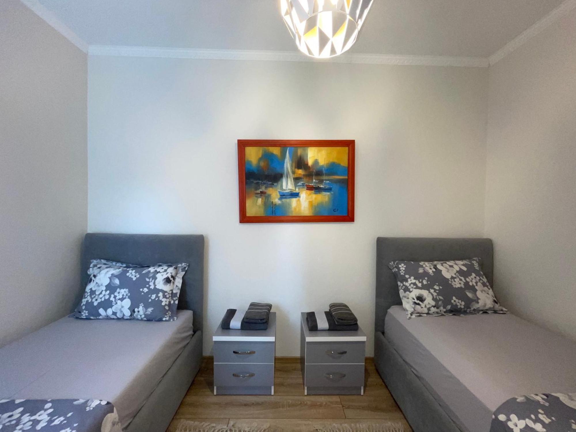 Peak Apartment Modern Durres City Centre #2 Eksteriør billede